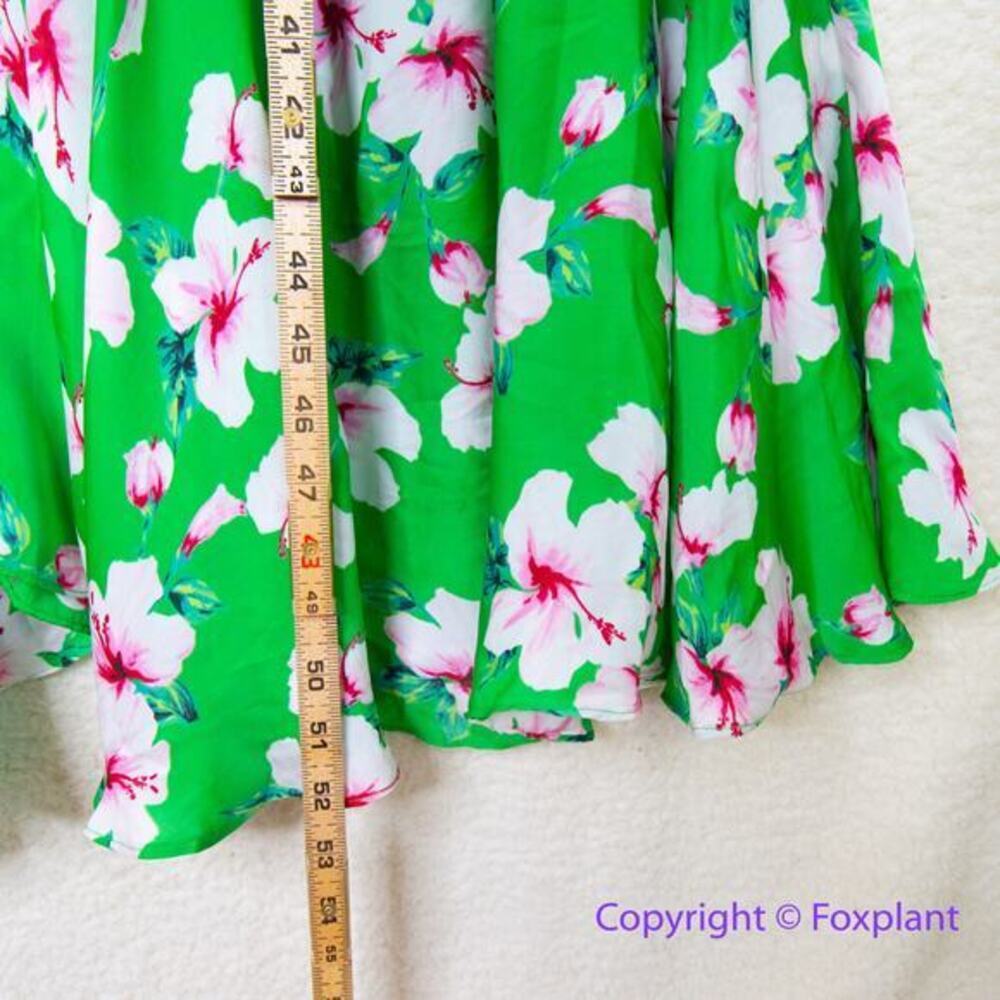 New! *Flawed" White House Black Market Floral Satin Fit & Flare Dress, size 2 - Picture 8 of 16